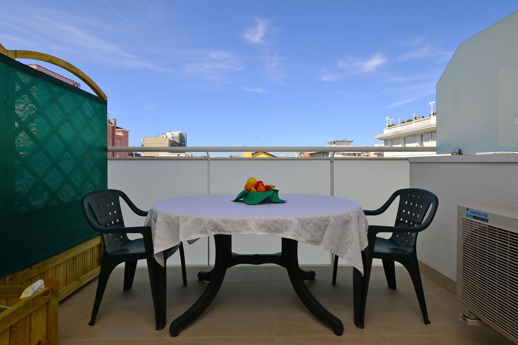 Residenza Verde Lignano Sabbiadoro Exterior photo